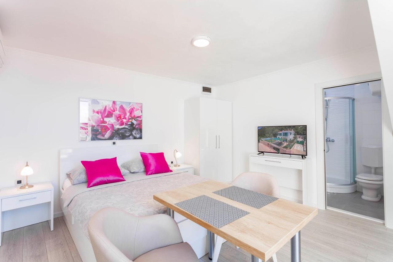 Villa King Apartments بريلا الغرفة الصورة