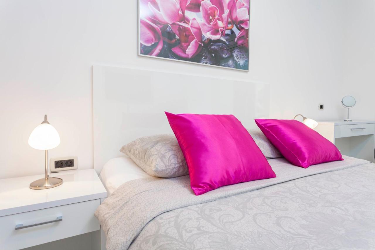 Villa King Apartments بريلا الغرفة الصورة