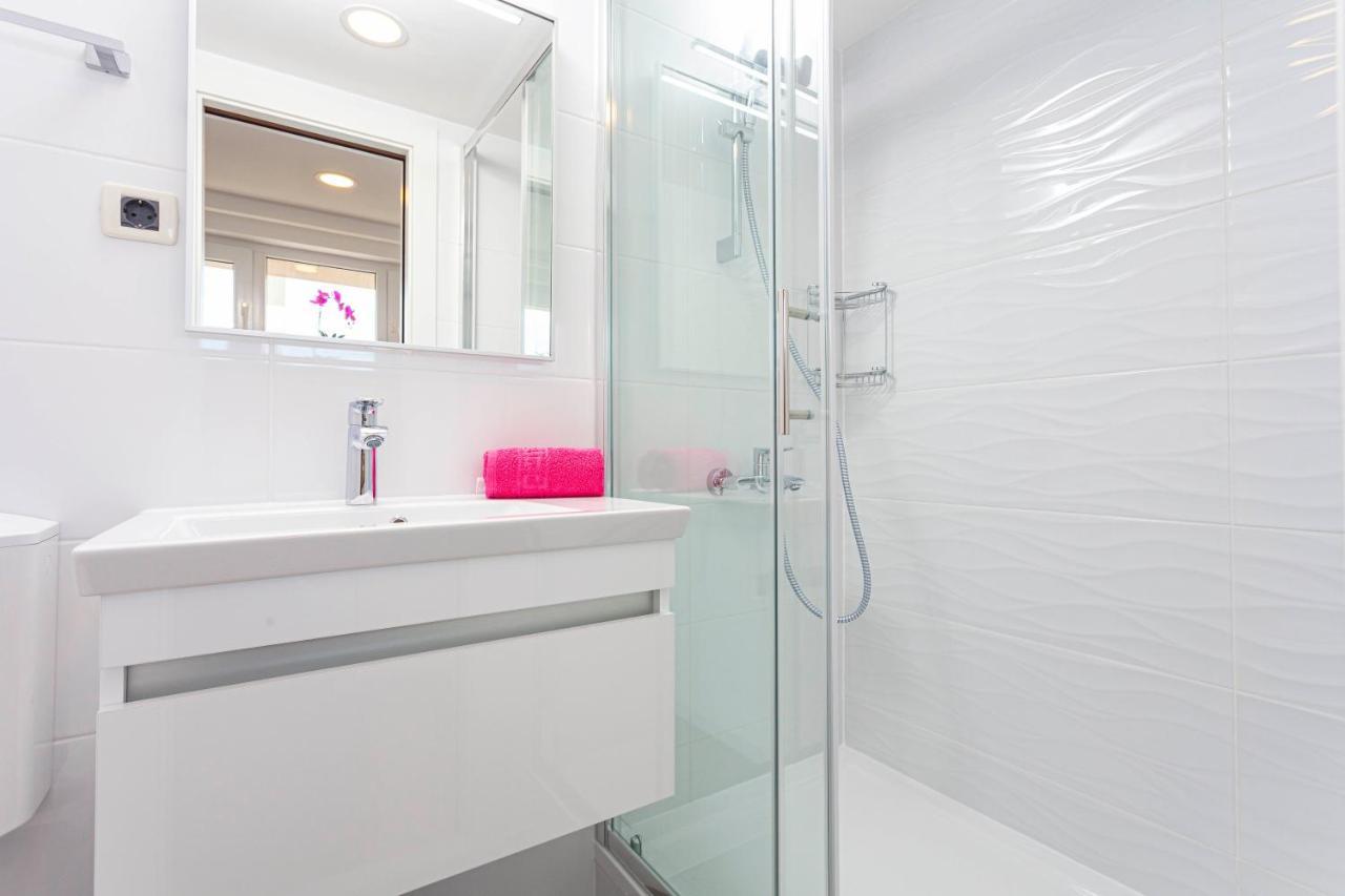 Villa King Apartments بريلا المظهر الخارجي الصورة
